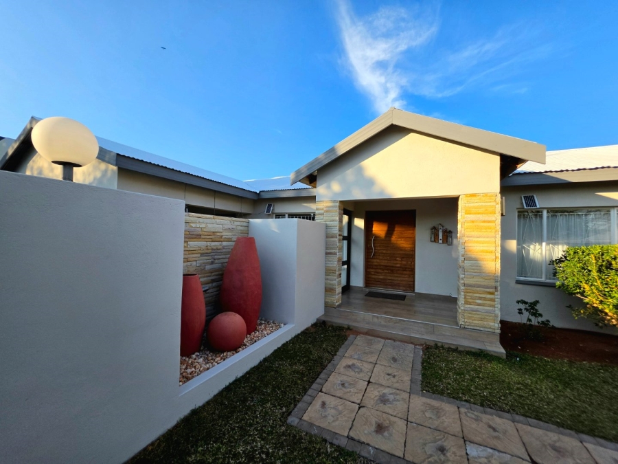 4 Bedroom Property for Sale in Blydeville Northern Cape